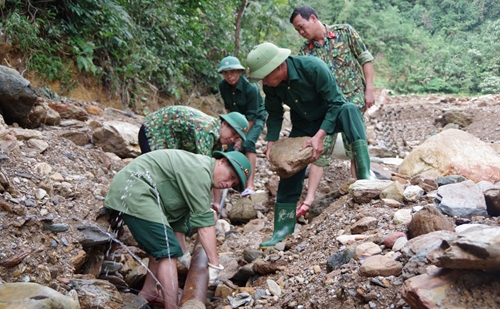 Nước sạch về bản