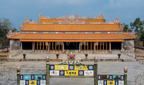 Thai Hoa Palace opens to visitors during the Lunar New Year of the Dragon