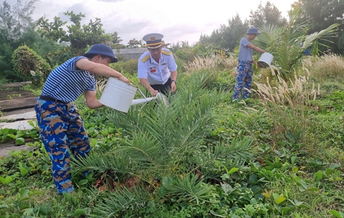 Thiêng liêng tiếng gọi Trường Sa -Kỳ 3: Xanh giữa trùng khơi