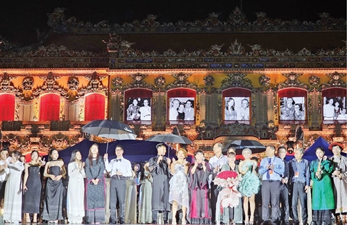 “There is nothing happier than sublimating into performances in the setting of Hue City”