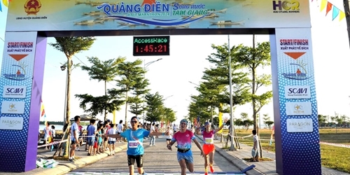 Sports combined with tourism in the Tam Giang Lagoon