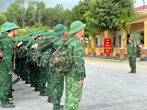 “Tự hào truyền thống - Viết tiếp chiến công - Xứng danh Bộ đội Cụ Hồ”