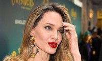 Hình xăm mới của Angelina Jolie