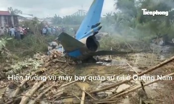 Hiện trường vụ máy bay quân sự Su-22 rơi ở Quảng Nam