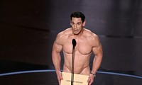 Điều tiếc nuối ở Oscar 2024 ngoài màn khỏa thân gây sốc của John Cena