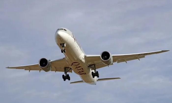 Máy bay Qatar Airways gặp nhiễu động, 12 người bị thương