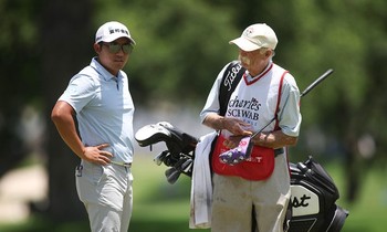 Kỷ lục golfer thay 4 caddie trong một vòng đấu tại RBC Canadian Open