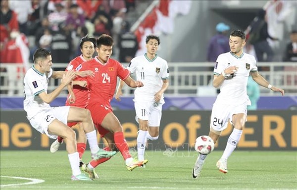 AFC Asian Cup 2023: Indonesia có bàn thắng trên chấm 11m trước đội tuyển Việt Nam