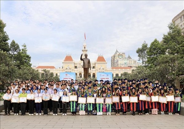 TP Hồ Chí Minh tuyên dương 157 học sinh, sinh viên tiêu biểu