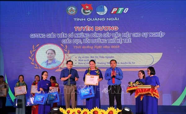 Tuyên dương giáo viên trẻ tiêu biểu học và làm theo Bác