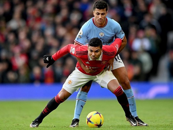 Manchester United - Manchester City: Rực lửa trận derby