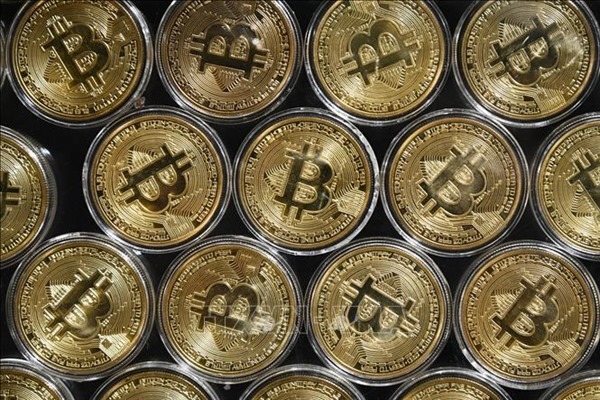 Bitcoin vượt ngưỡng 68.000 USD, tiến sát mốc cao kỷ lục