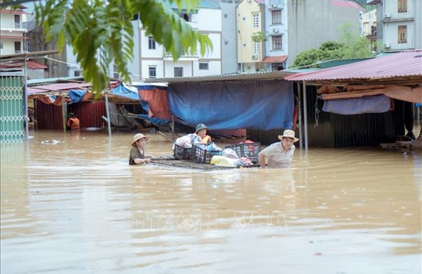 Cách xử lý để có nước sạch sinh hoạt ở vùng bão lụt