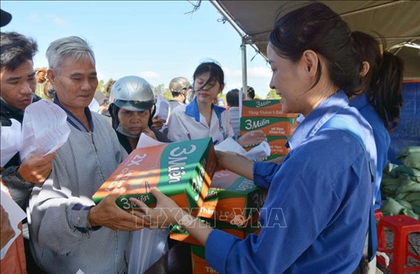 Hội chợ 'Tết Nhân ái': Hỗ trợ các gia đình khó khăn vui Xuân