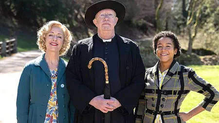 Cách xem trực tuyến Father Brown mùa 11 – hiện đã có tập