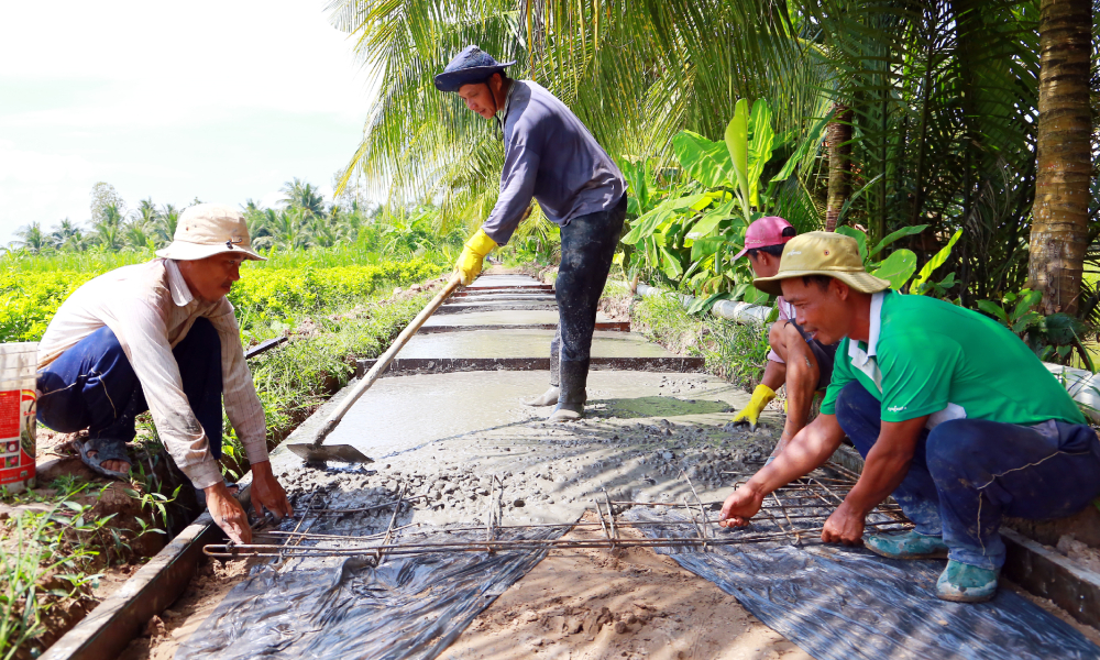 Chung tay xây dựng quê hương giàu đẹp