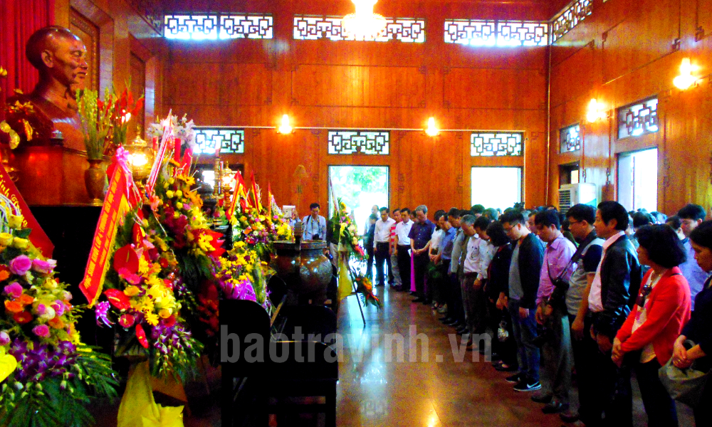 “Yêu Bác lòng ta trong sáng hơn” (1)