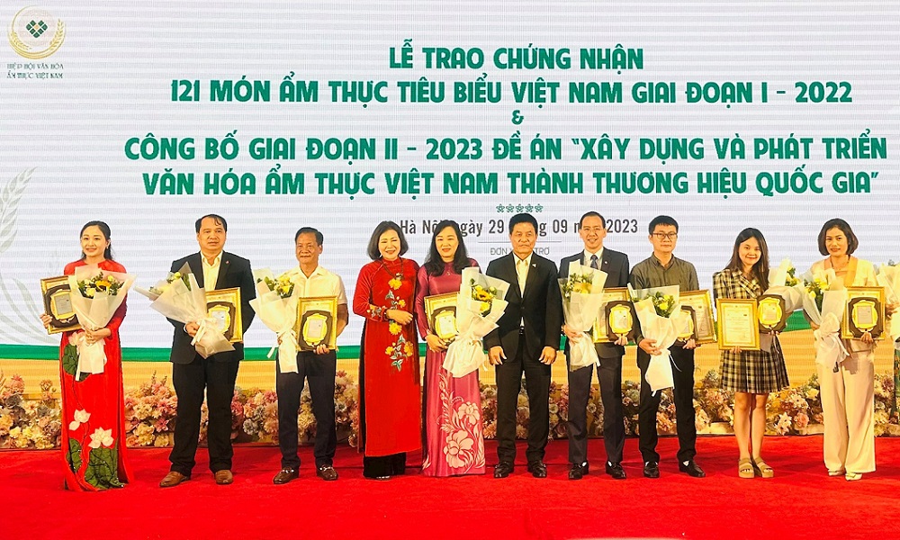 Bún suông, canh xiêm lo và bánh tét Trà Cuôn của tỉnh Trà Vinh được chứng nhận ẩm thực tiêu biểu Việt Nam