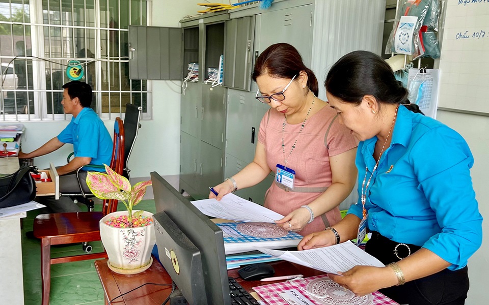 Người đứng đầu cơ quan, đơn vị nêu cao tính tiên phong, gương mẫu