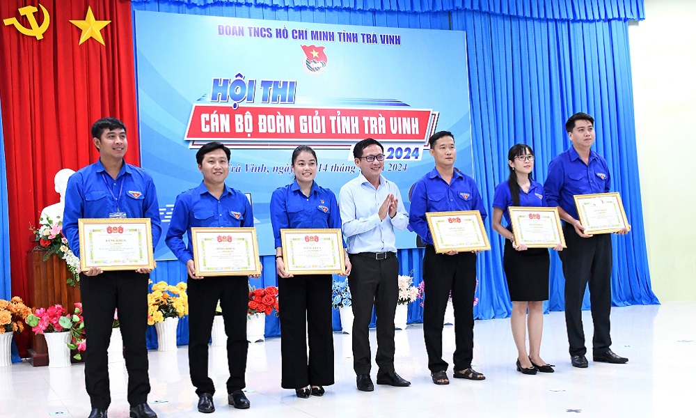 Trao 20 giải Hội thi cán bộ Đoàn giỏi tỉnh Trà Vinh năm 2024