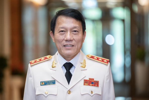 Vietnam names new public security minister