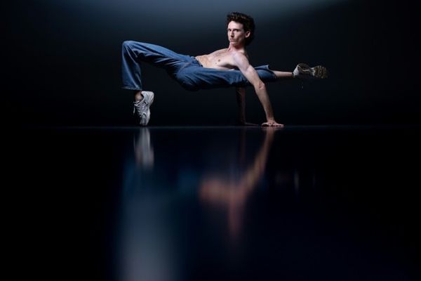 Super-bendy breakdancer is star of Olympics closing ceremony