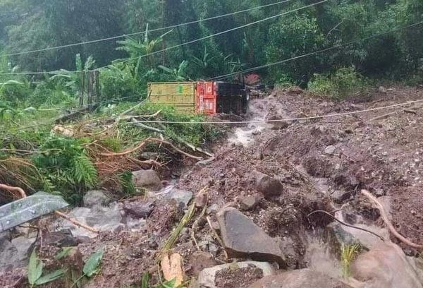 Body of Vietnamese driver found in Laos’ landslide