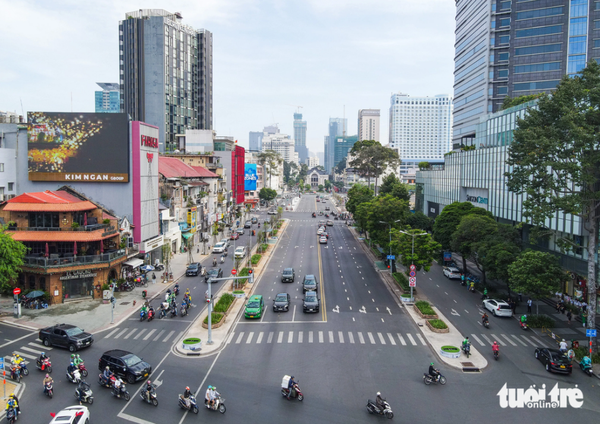 Ho Chi Minh City plants 84 young trees on downtown boulevard