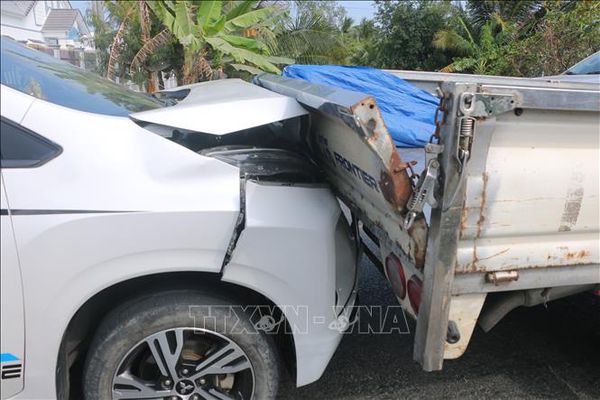 Pile-up snarls up traffic in southern Vietnam