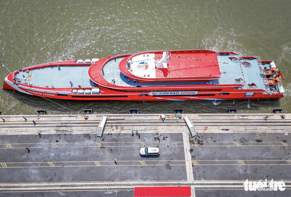 Ho Chi Minh City-Con Dao express boat service to be suspended this month