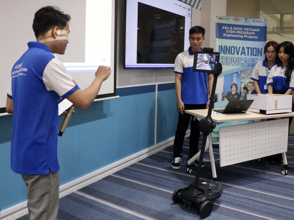 Vietnamese students create robot for elderly assistance