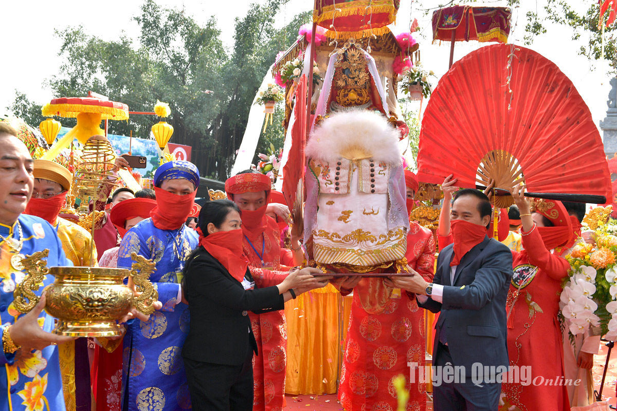 Ha Temple, Thuong Temple, Y La Temple Festival opens in Tuyen Quang