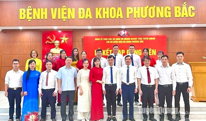 Quan tâm phát triển Đảng trong doanh nghiệp