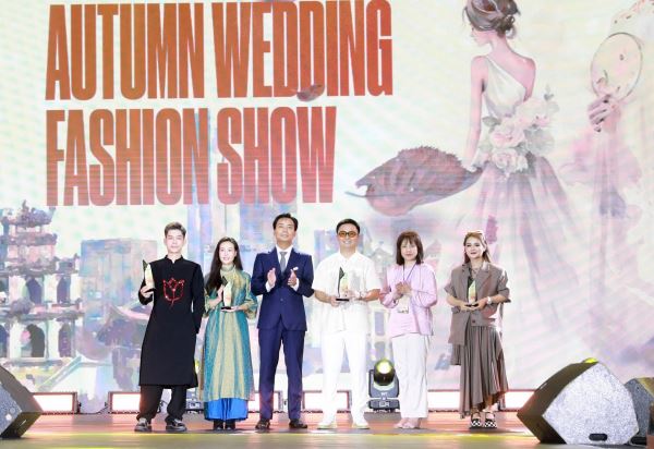 “Autumn Wedding Fashion show” - Tái hiện trang phục cưới xưa và nay