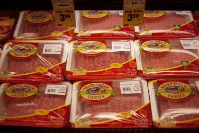 USDA tìm cách giới hạn bệnh Salmonella trong sản phẩm gia cầm thô