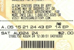 Người phụ nữ Michigan giành giải thưởng $1M Powerball "theo ý thích"