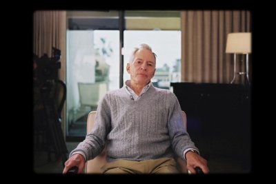 Những nhà làm phim của Jinx tranh luận khi nào nên chia sẻ bằng chứng Robert Durst với LAPD