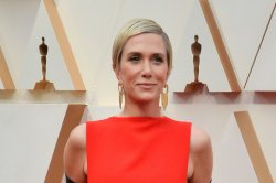 Kristen Wiig lẻn vào 'Palm Royale'