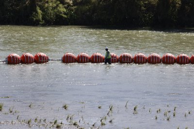 Texas phải dỡ bỏ rào cản nổi khỏi Rio Grande, lệnh của tòa phúc thẩm