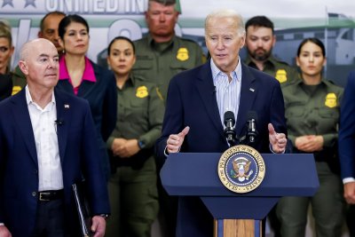 Biden, Trump travel to Texas in dueling visits to U.S.-Mexico border