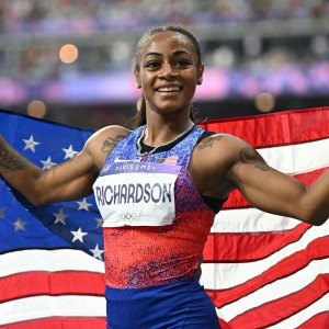 Sha’Carri Richardson đoạt huy chương Olympic đầu tiên trong trận chung kết 100-Mer