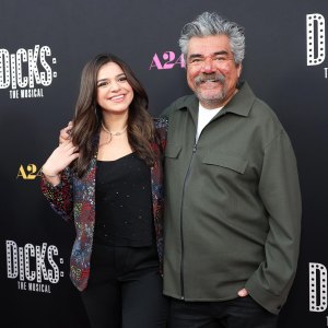 Con gái của George Lopez nói trang web của họ ‘ không giải quyết tất cả các vấn đề của họ