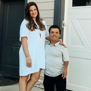 Zach và Tori Roloff có khả năng học ở nhà 3 đứa con