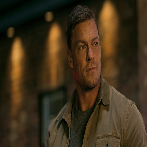 Alan Ritchson nói sự im lặng của Jack Reacher có thể…