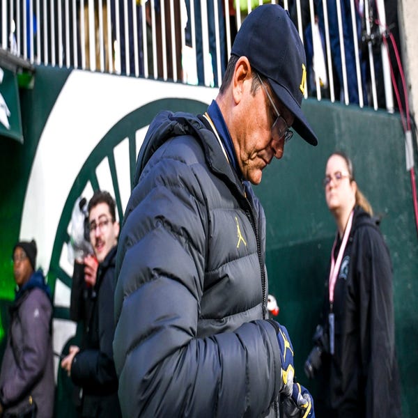 Hình phạt của Big Ten dành cho Jim Harbaugh và…