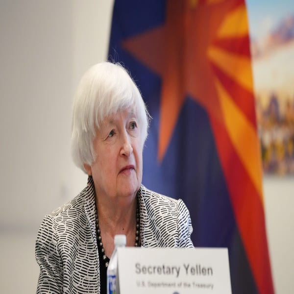 Janet Yellen đóng cửa kế hoạch của Donald Thump..