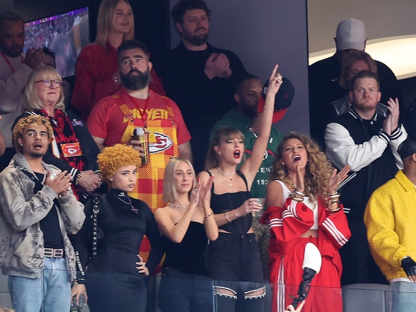 Travis Kelce tiết lộ bao nhiêu chi phí cho phòng Super Bowl của Taylor đầy đủ