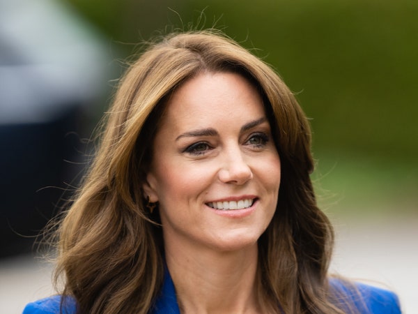 Kate Middleton sẽ phải nhập viện sau ca phẫu thuật bụng