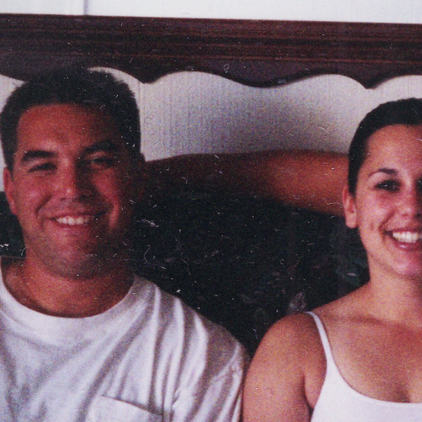 Hai Doc đưa Scott Peterson và vụ giết Laci Peterson trở lại điểm sáng. Điều nào đúng hơn?