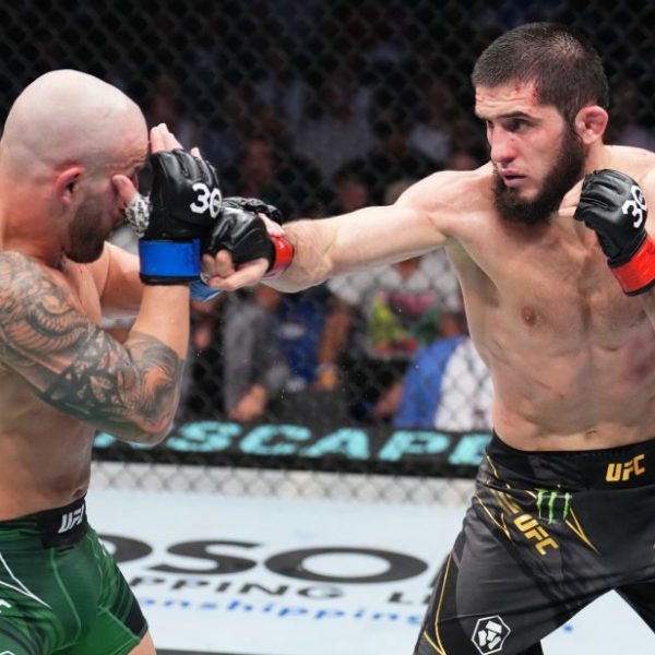 Phát trực tiếp UFC 294: Cách xem trực tuyến Islam Makhachev đấu với Alexander Volkanovski